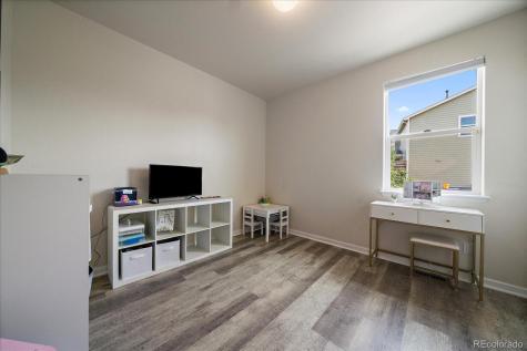 5607 En Joie Place Elizabeth CO 80107