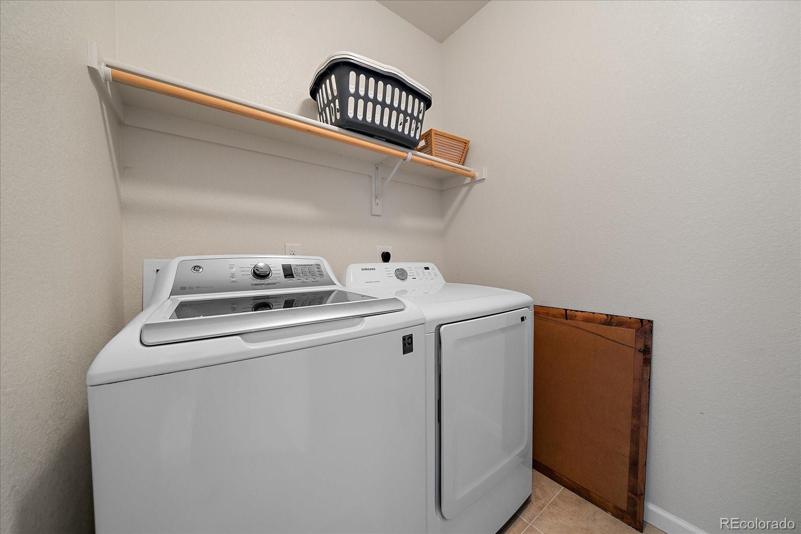 5607 En Joie Place Elizabeth CO 80107