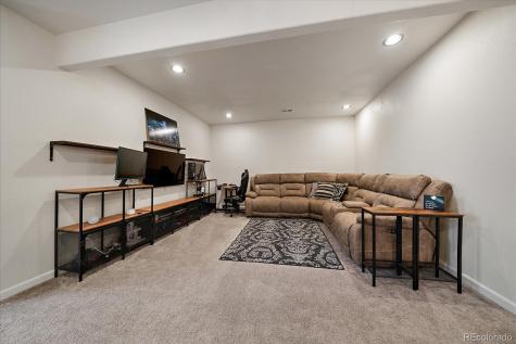 5607 En Joie Place Elizabeth CO 80107