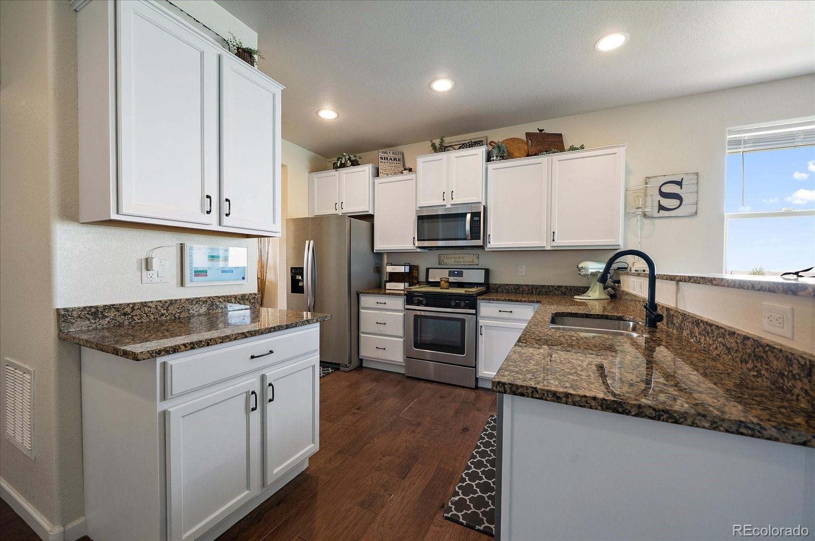 5607 En Joie Place Elizabeth CO 80107