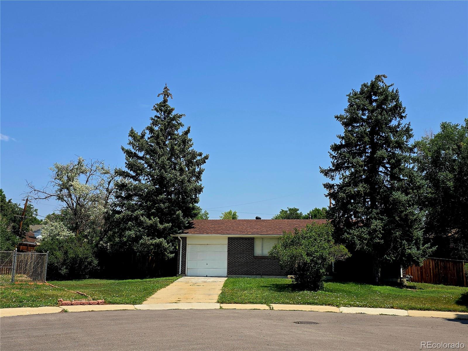7620 Acoma Court Denver CO 80221