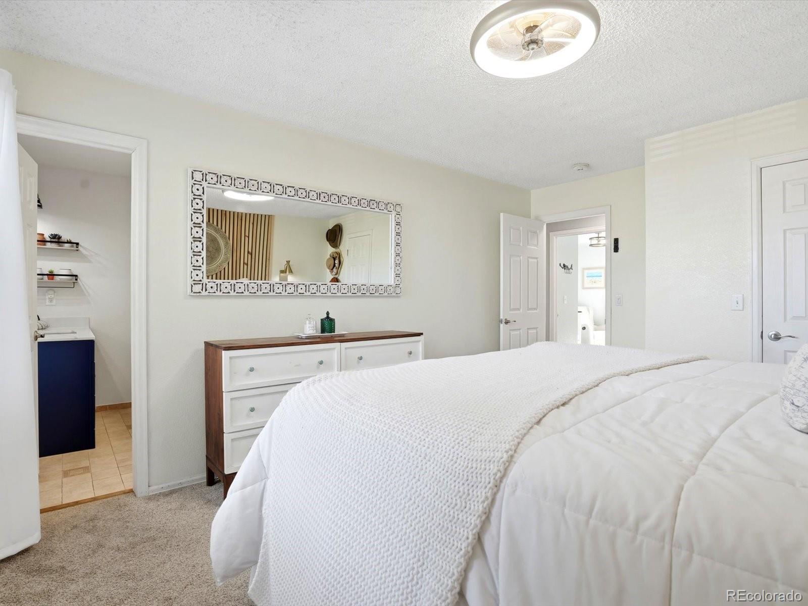 5452 S Valdai Way Aurora CO 80015