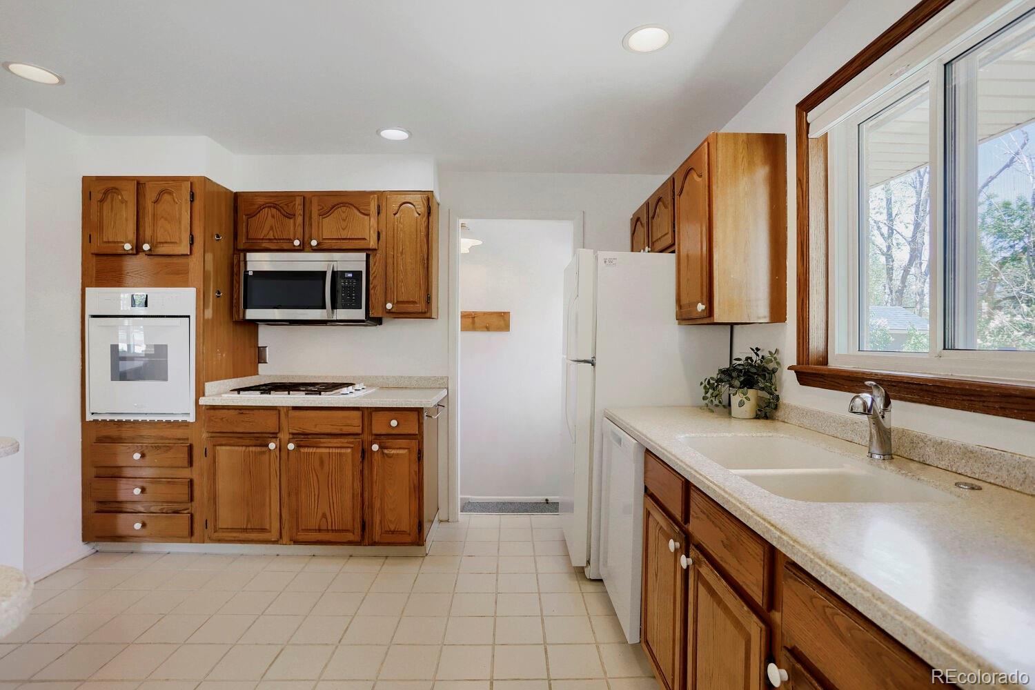 230 Agate Way Broomfield CO 80020