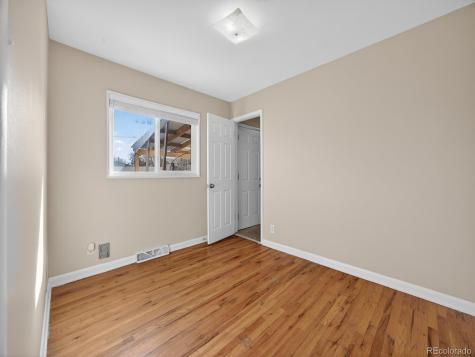 950 Jamaica Street Aurora CO 80010