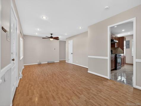 950 Jamaica Street Aurora CO 80010