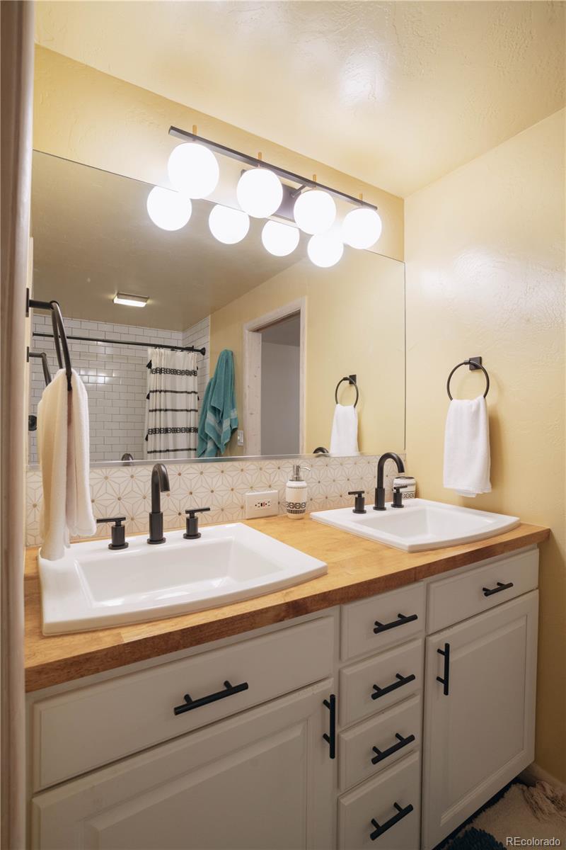 1709 Red Hawk Road Silverthorne CO 80498
