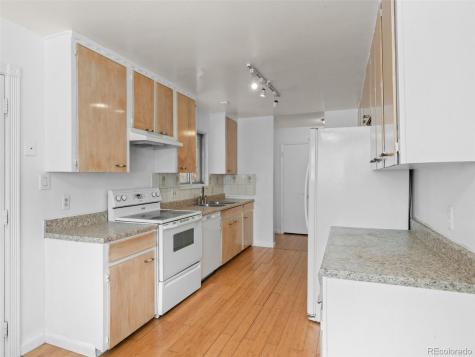 418 S Wheeling Way Aurora CO 80012