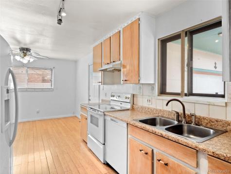 418 S Wheeling Way Aurora CO 80012