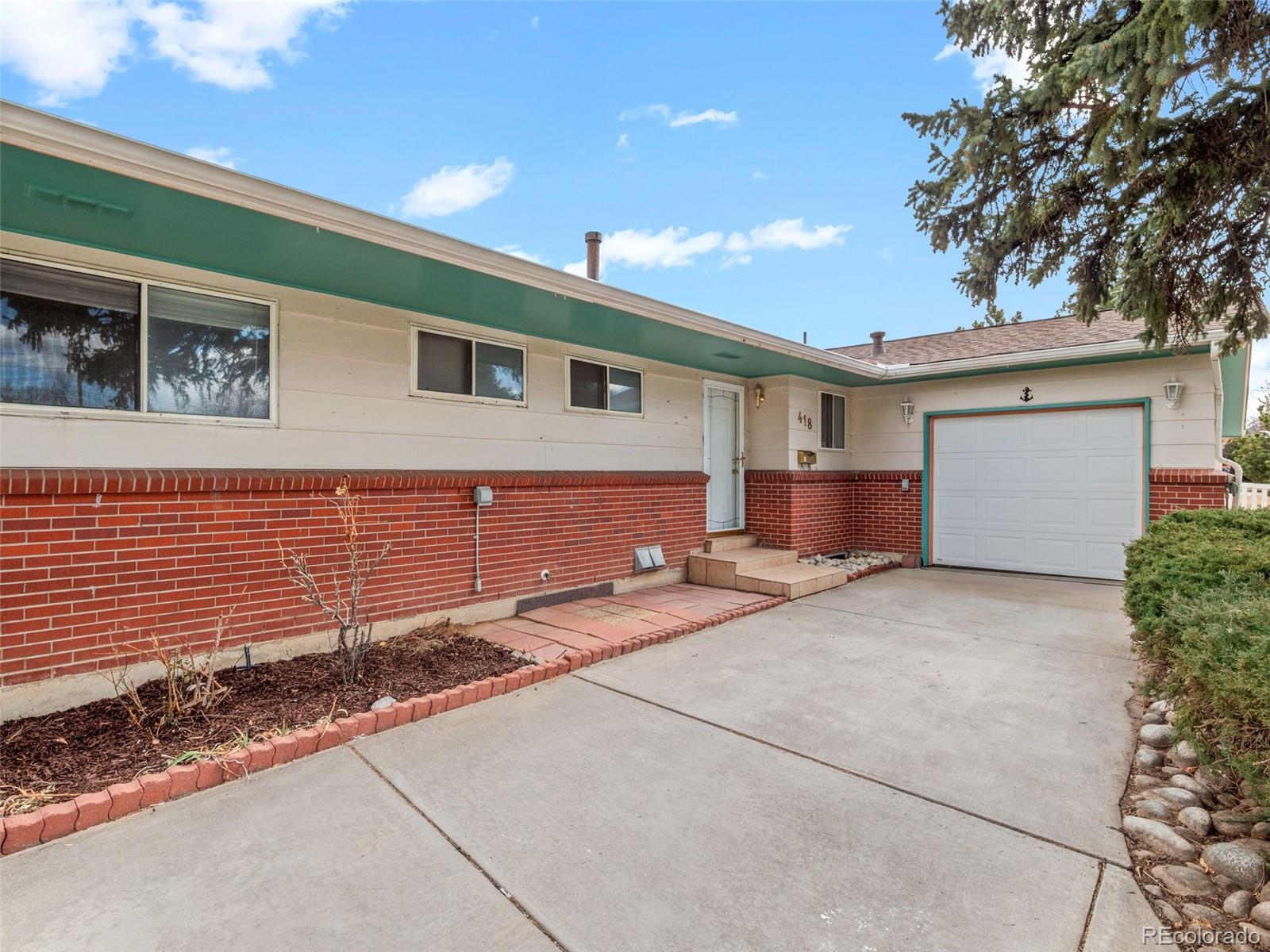 418 S Wheeling Way Aurora CO 80012