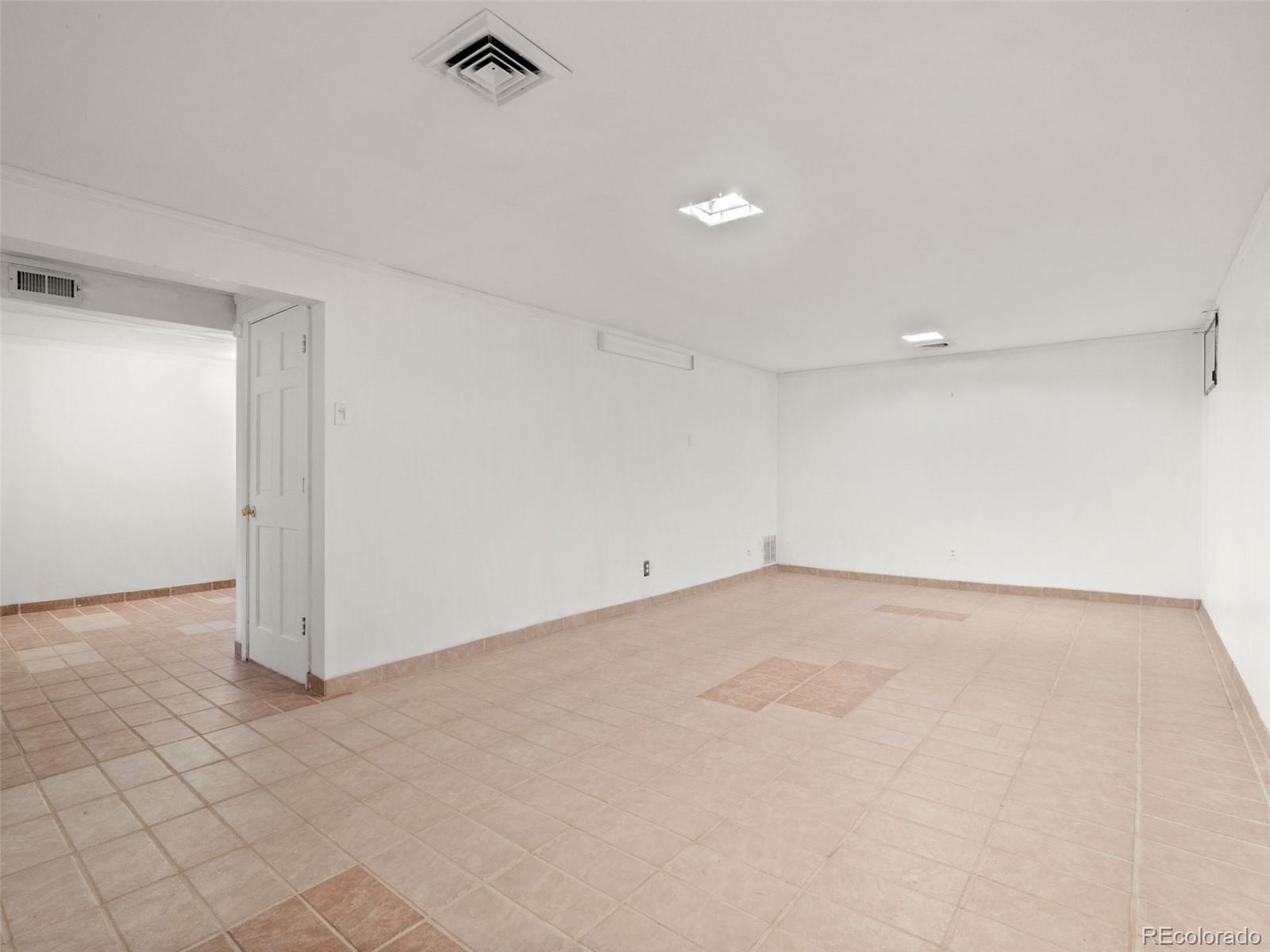 418 S Wheeling Way Aurora CO 80012