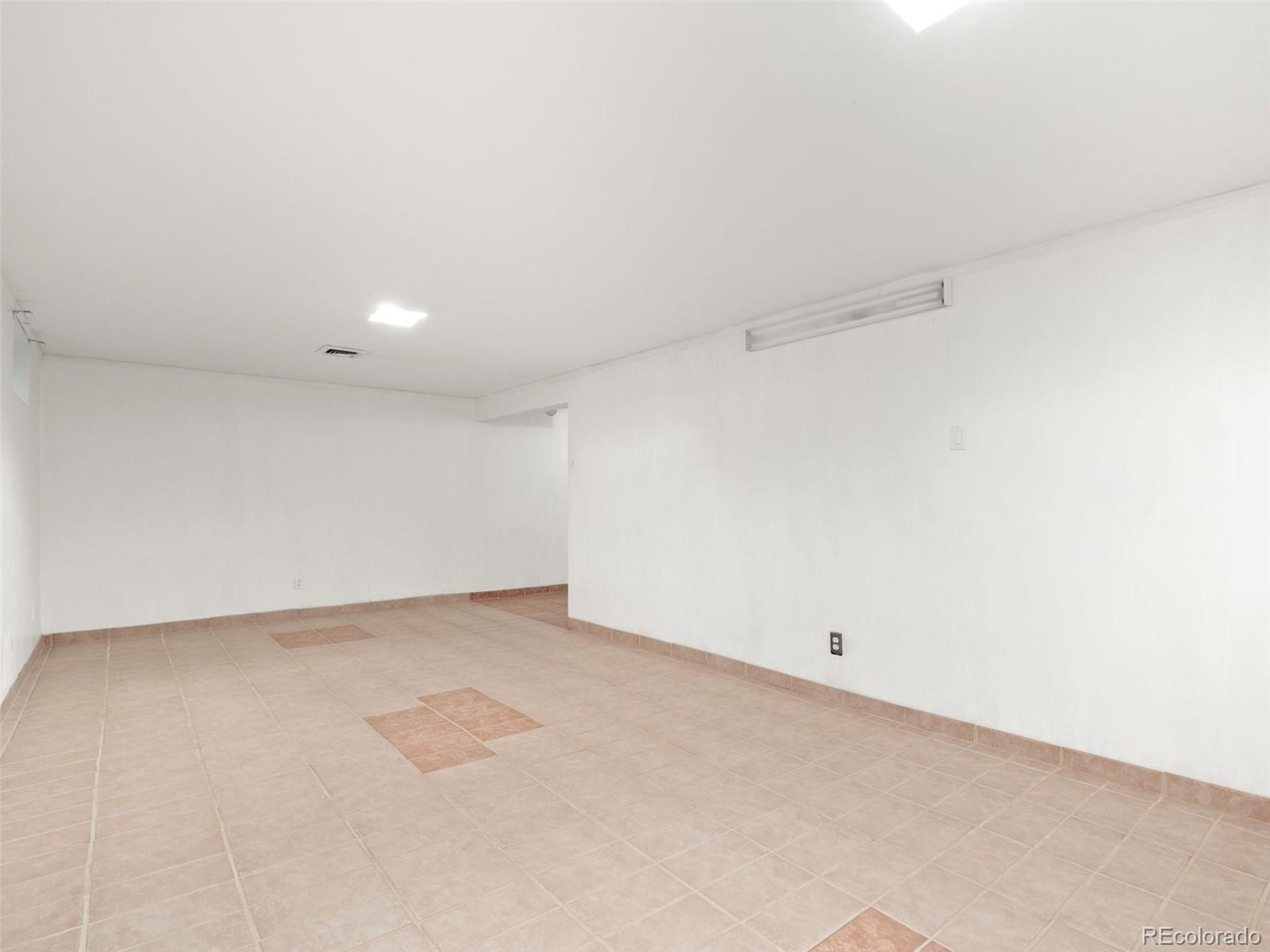 418 S Wheeling Way Aurora CO 80012