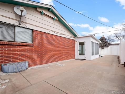 418 S Wheeling Way Aurora CO 80012