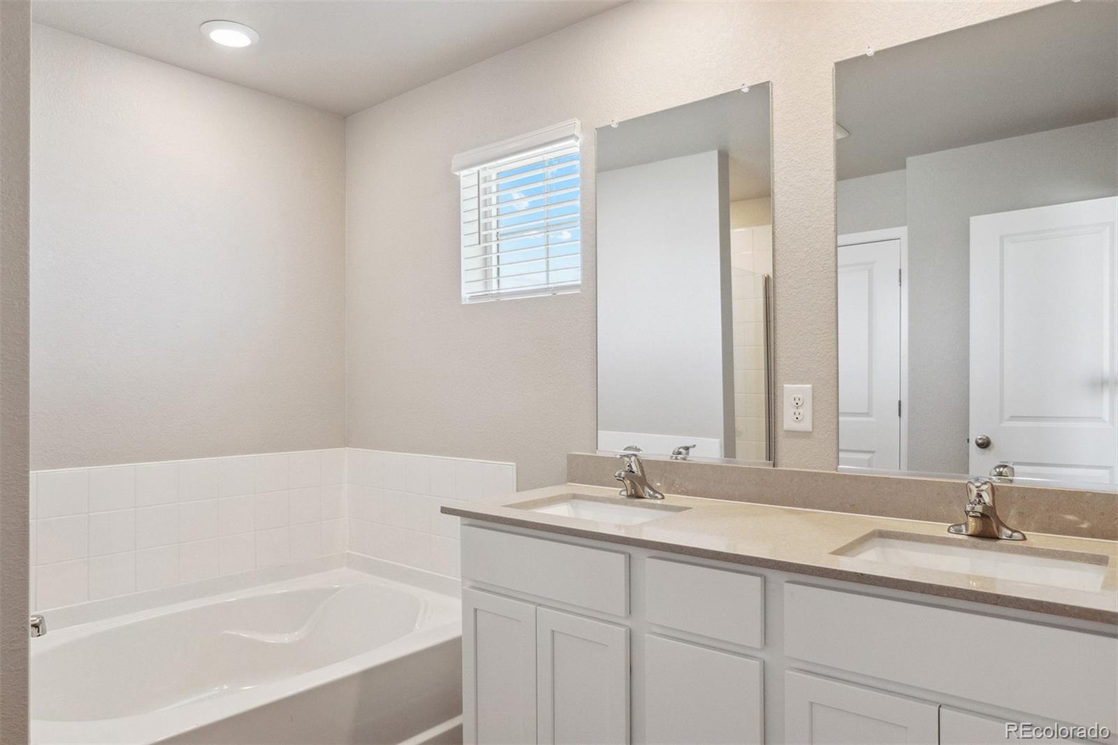 48160 Shetland Drive Bennett CO 80102