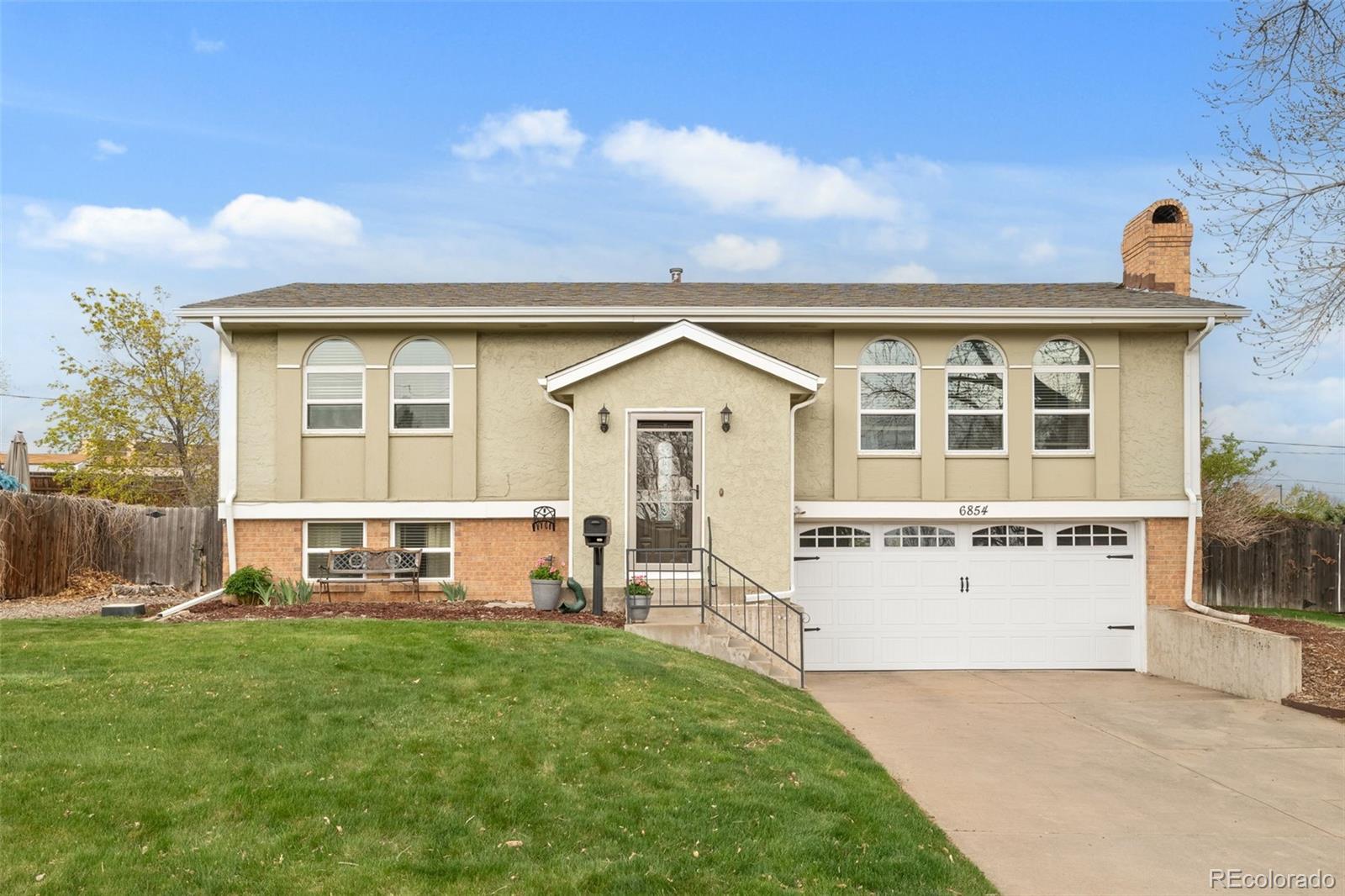 Centennial CO, 6854 S Willow Street