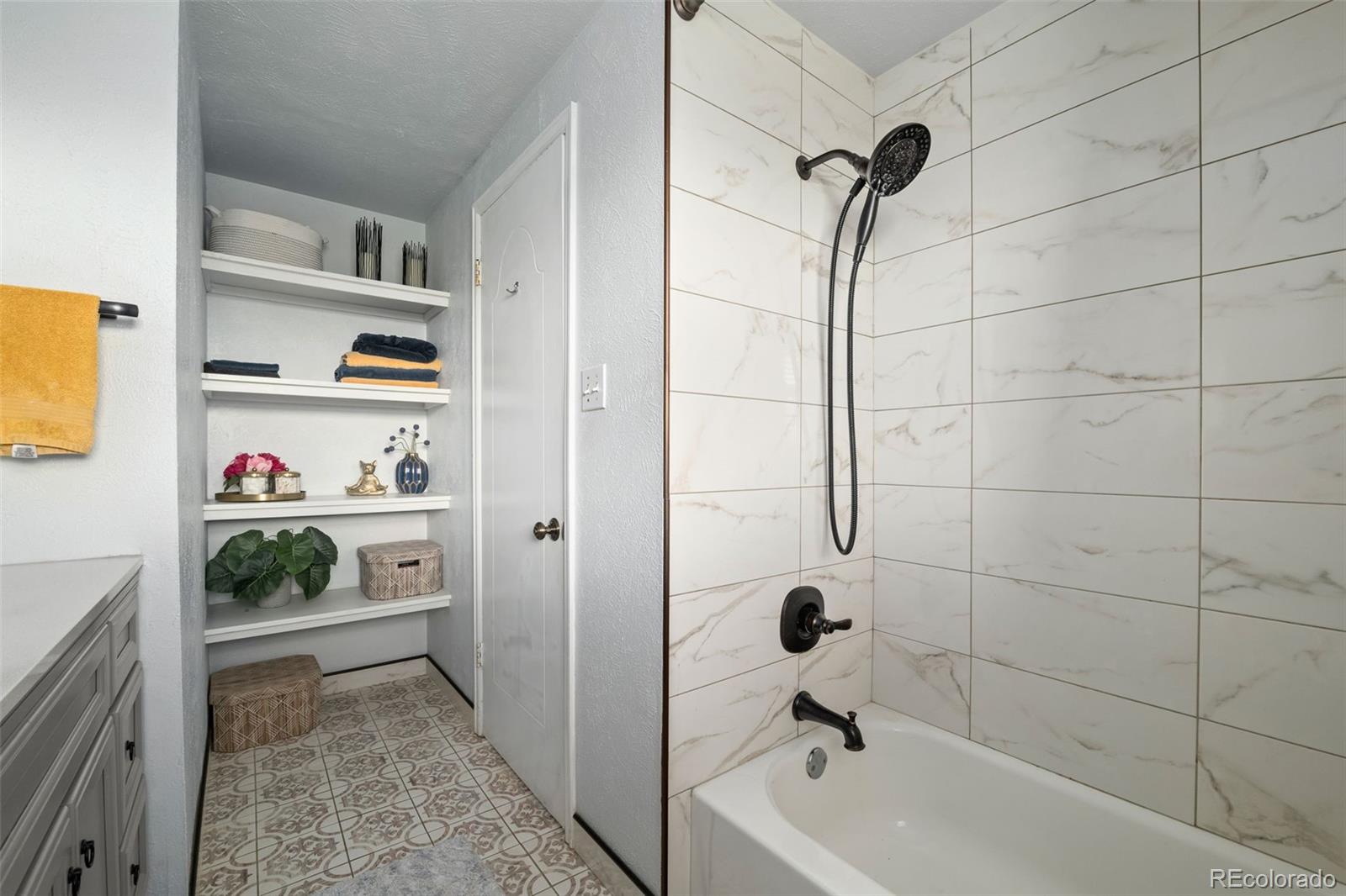 6854 S Willow Street Centennial CO 80112