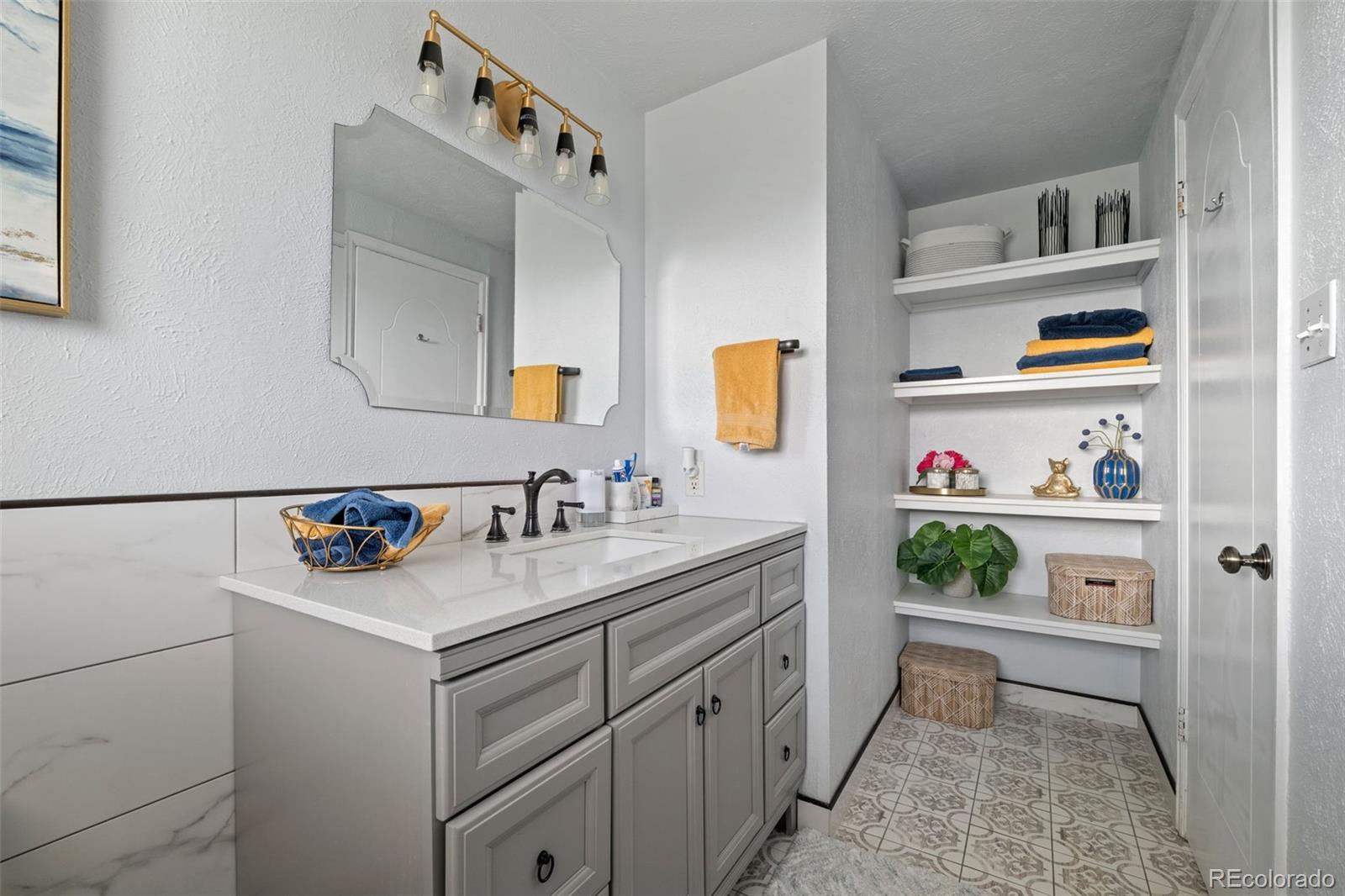 6854 S Willow Street Centennial CO 80112