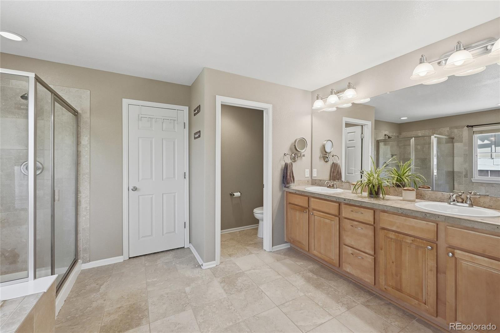 23918 E Alamo Place Aurora CO 80016