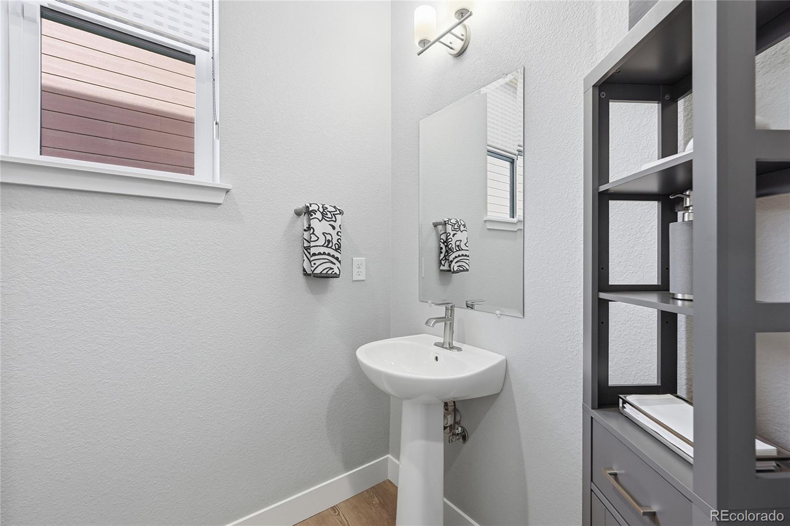 6032 N Nepal Street Aurora CO 80019