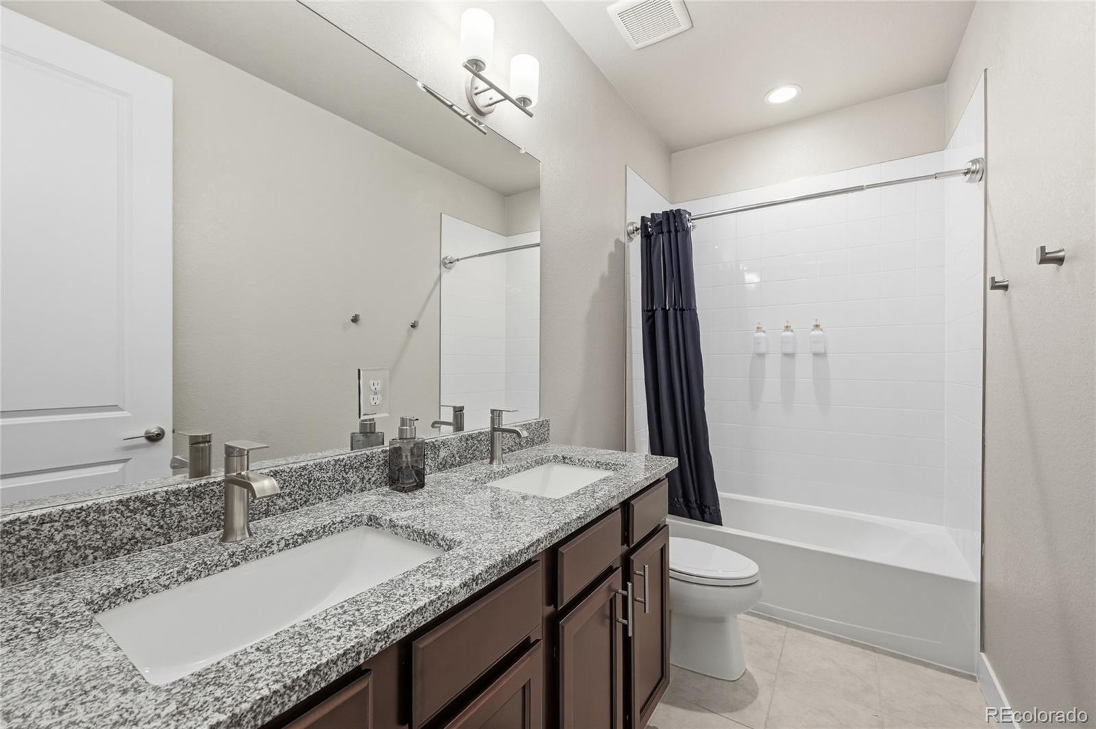 6032 N Nepal Street Aurora CO 80019