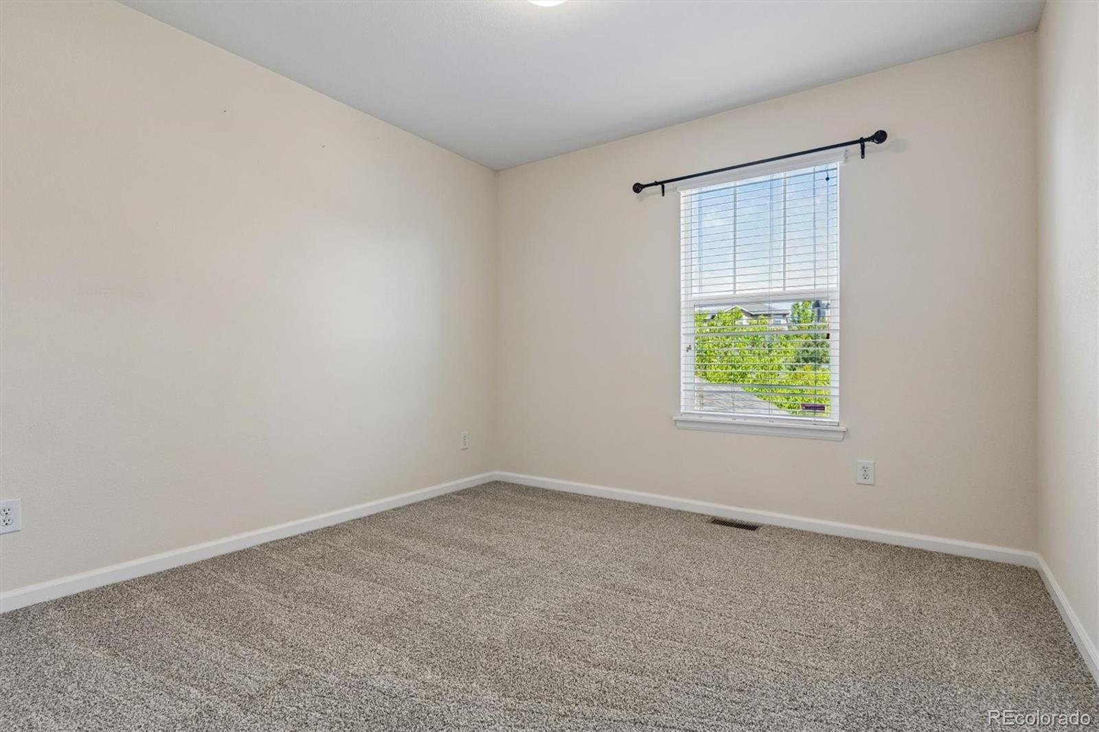 7004 S Fultondale Circle Aurora CO 80016