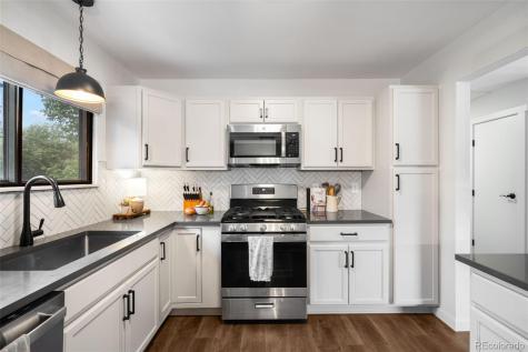 931 S Nome Street Aurora CO 80012