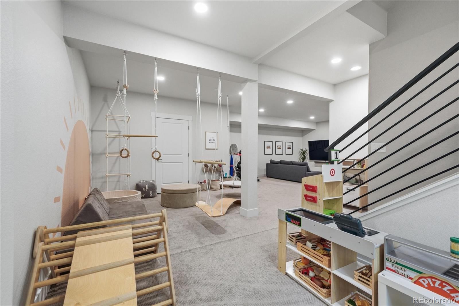 5859 Zuni Court Denver CO 80221