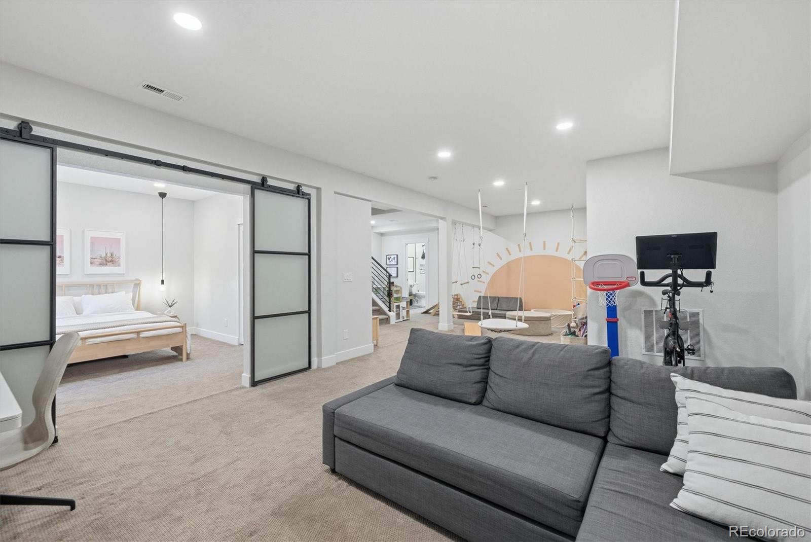 5859 Zuni Court Denver CO 80221