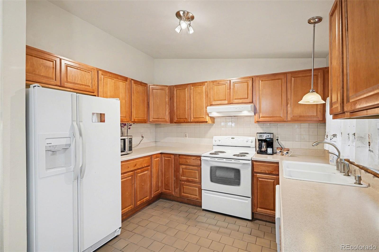 1771 S Genoa Way Aurora CO 80017