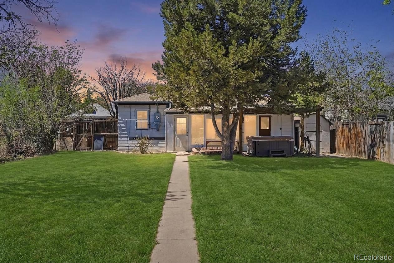 1356 Iola Street Aurora CO 80010