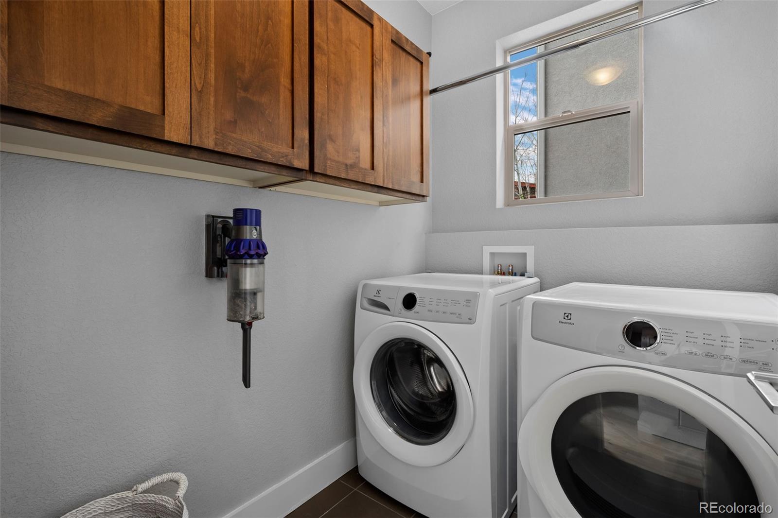 8323 E 29th Place Denver CO 80238