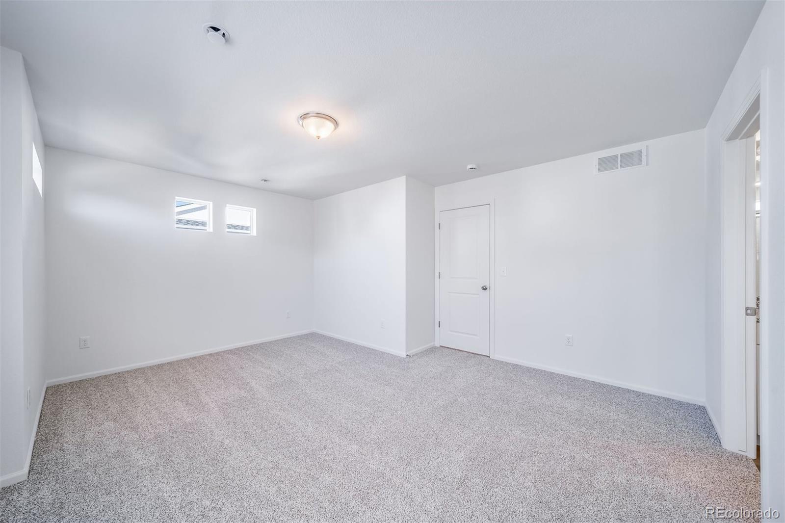 46589 Sunflower Lane Bennett CO 80102