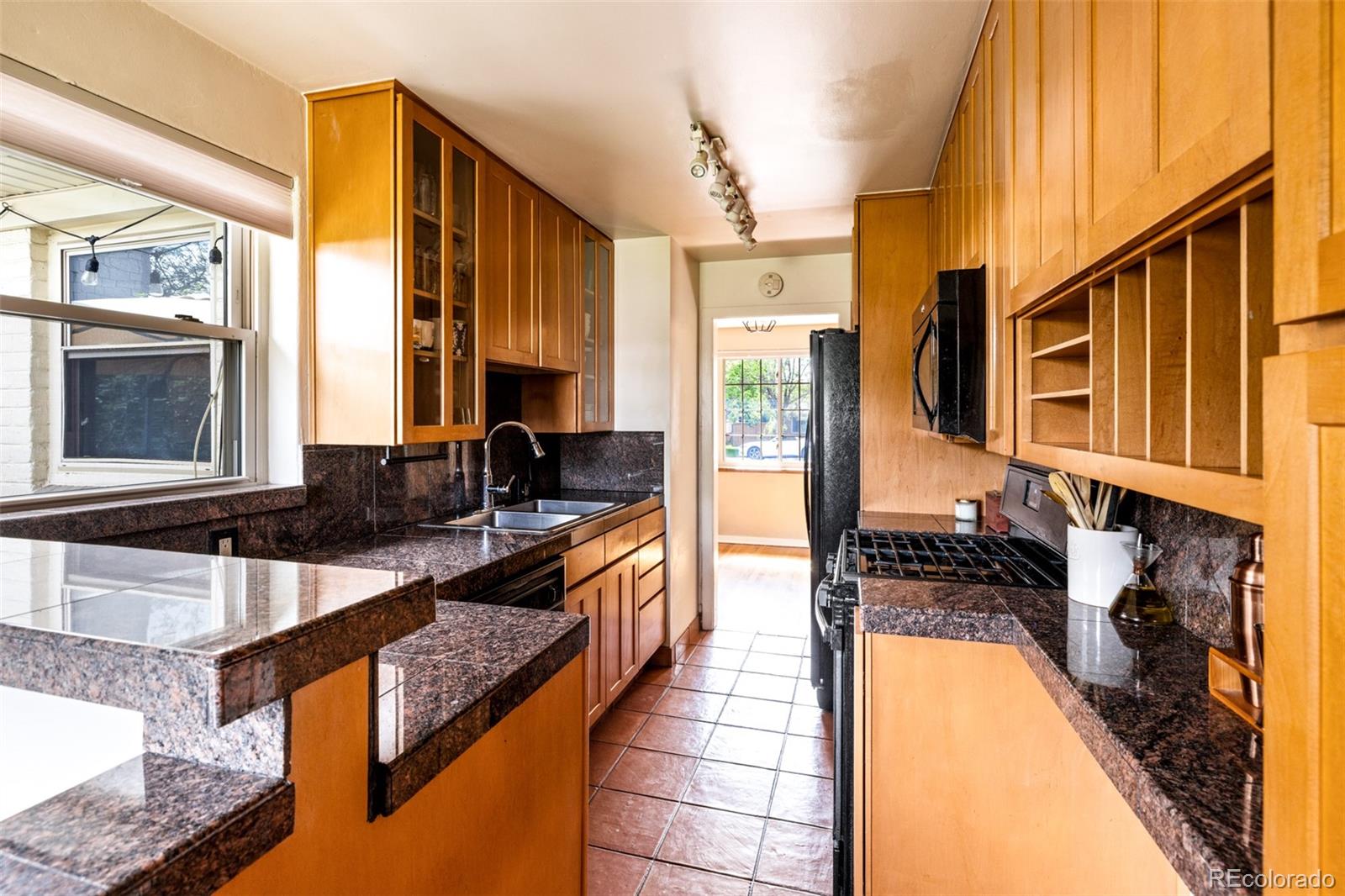 852 Poplar Street Denver CO 80220