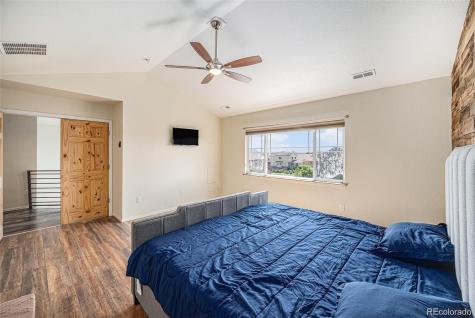 6147 N Flanders Street Aurora CO 80019