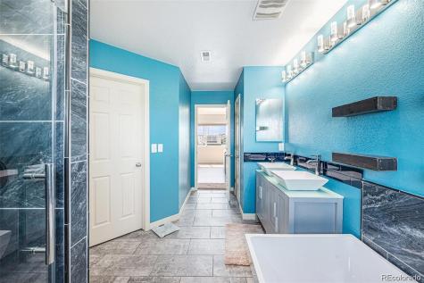 6147 N Flanders Street Aurora CO 80019