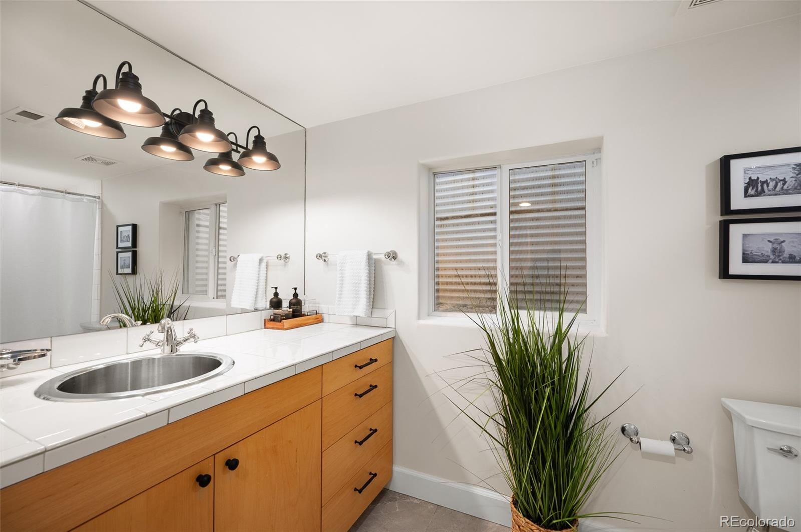 559 Jackson Street Denver CO 80206