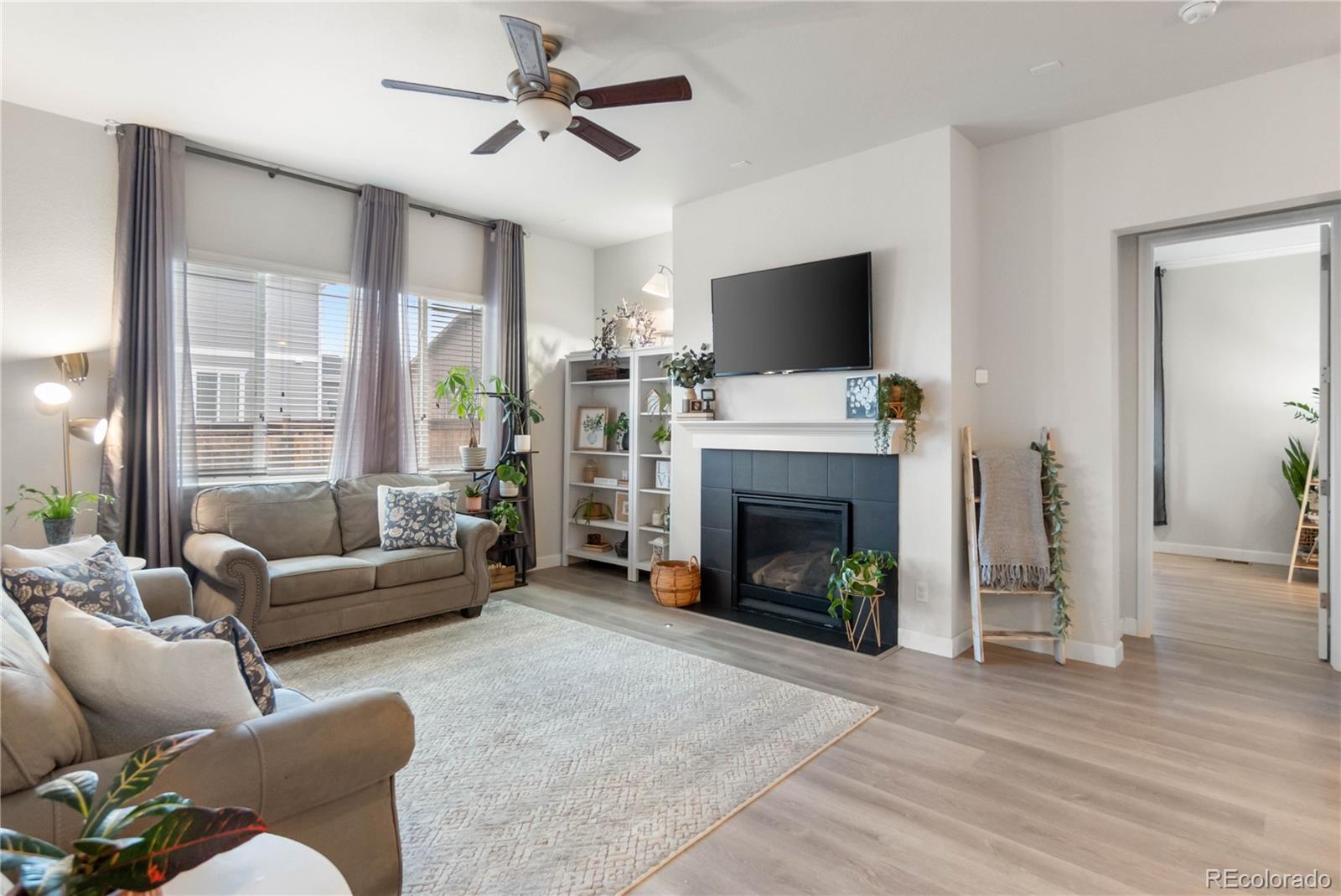 32 N Jackson Gap Way Aurora CO 80018