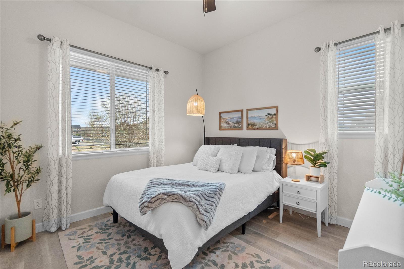 32 N Jackson Gap Way Aurora CO 80018