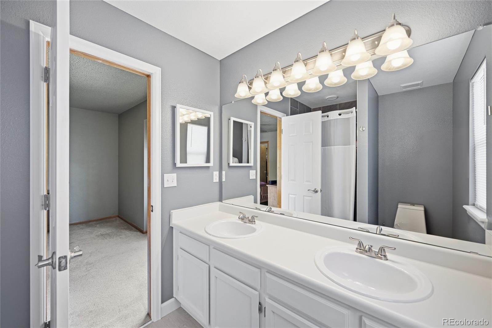 5677 S Jericho Way Centennial CO 80015