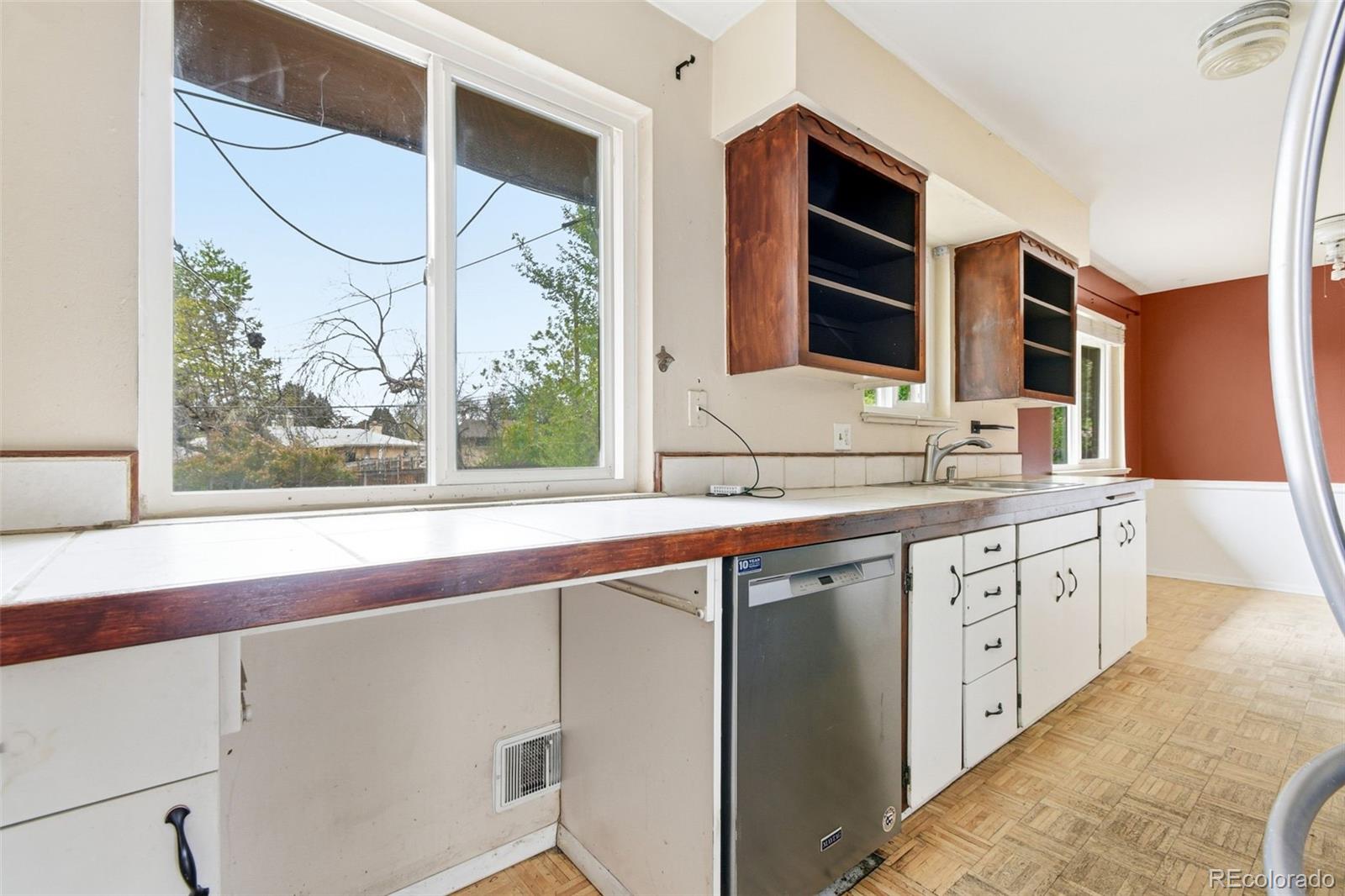 8711 Oakwood Street Westminster CO 80031