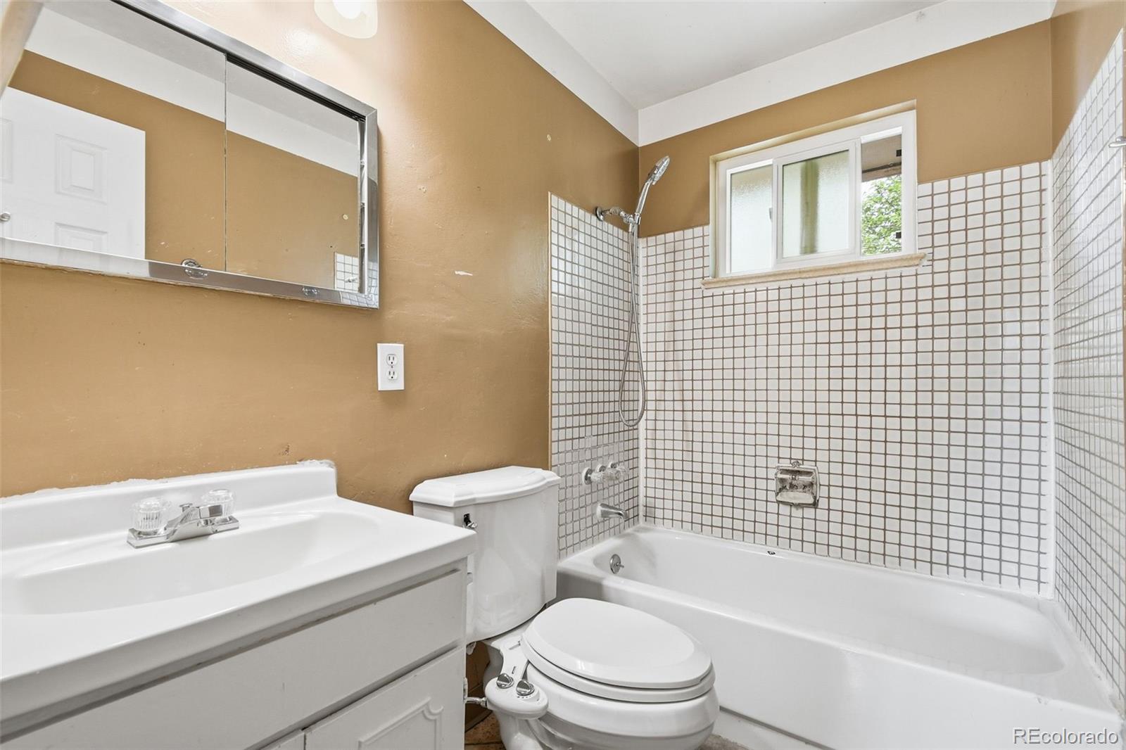 8711 Oakwood Street Westminster CO 80031