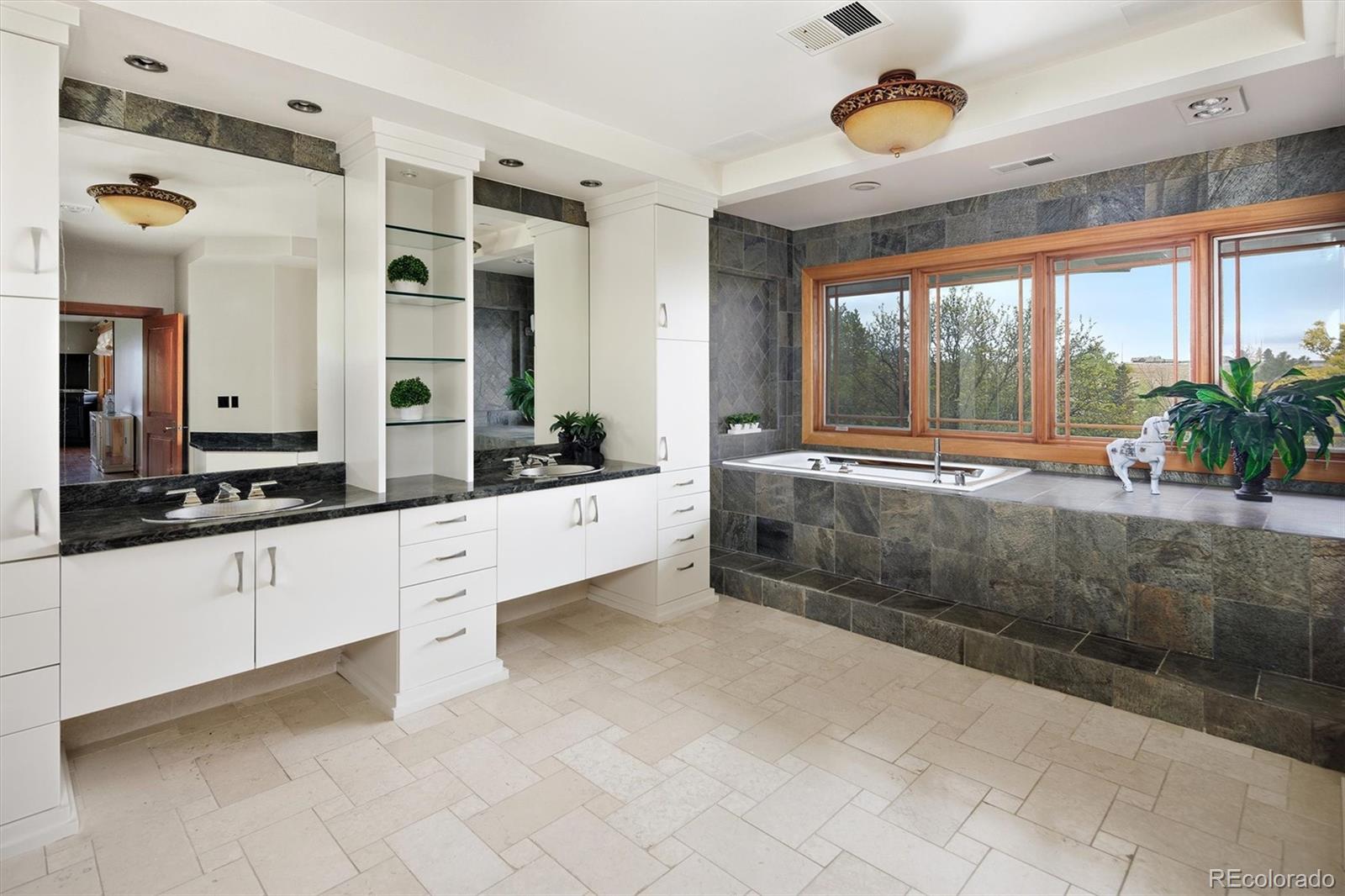 8532 Strawberry Lane Niwot CO 80503
