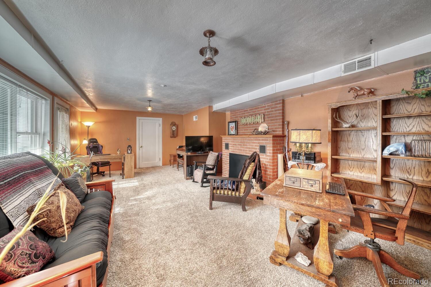 8225 W Us Highway 24 Cascade CO 80809