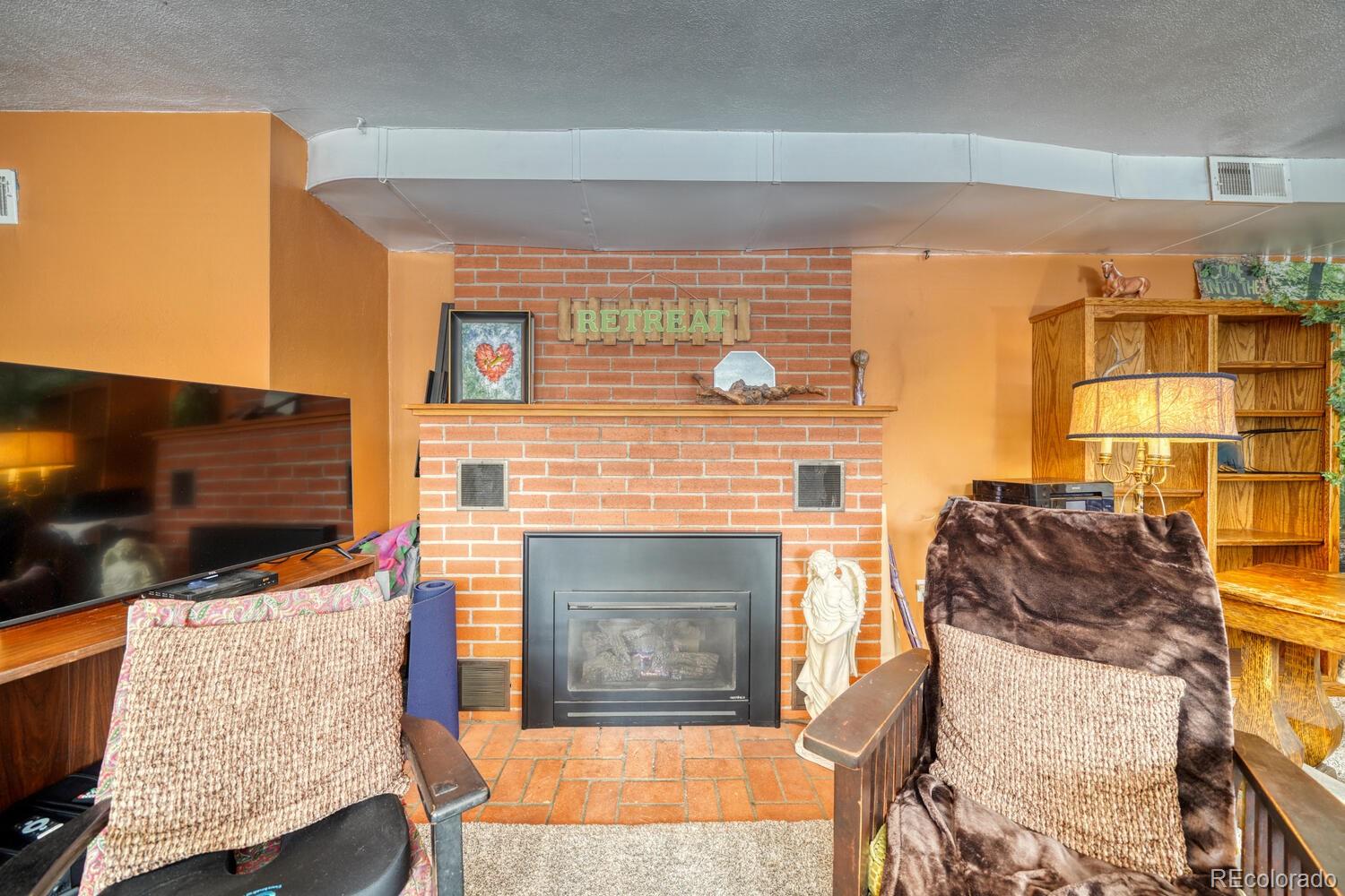 8225 W Us Highway 24 Cascade CO 80809