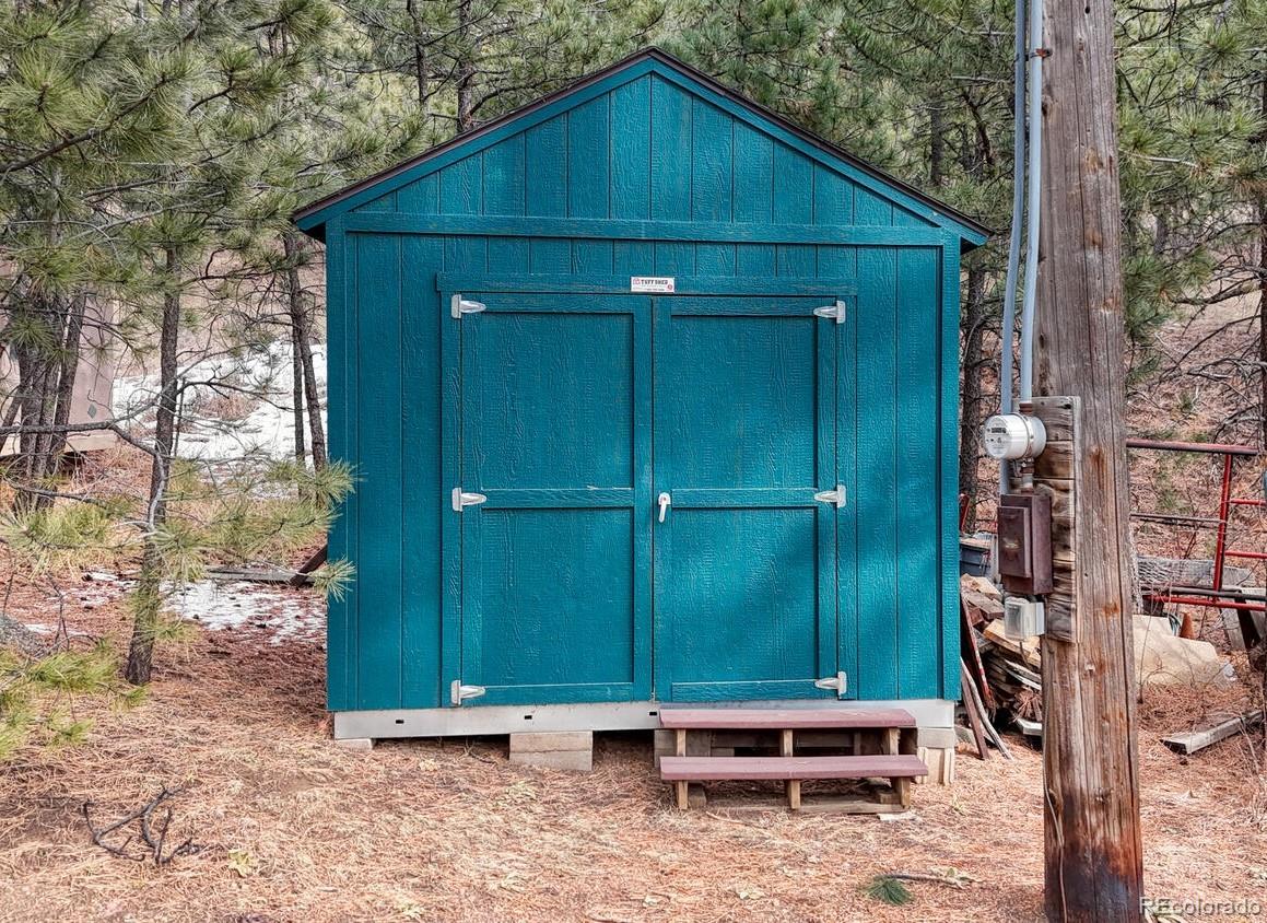8225 W Us Highway 24 Cascade CO 80809