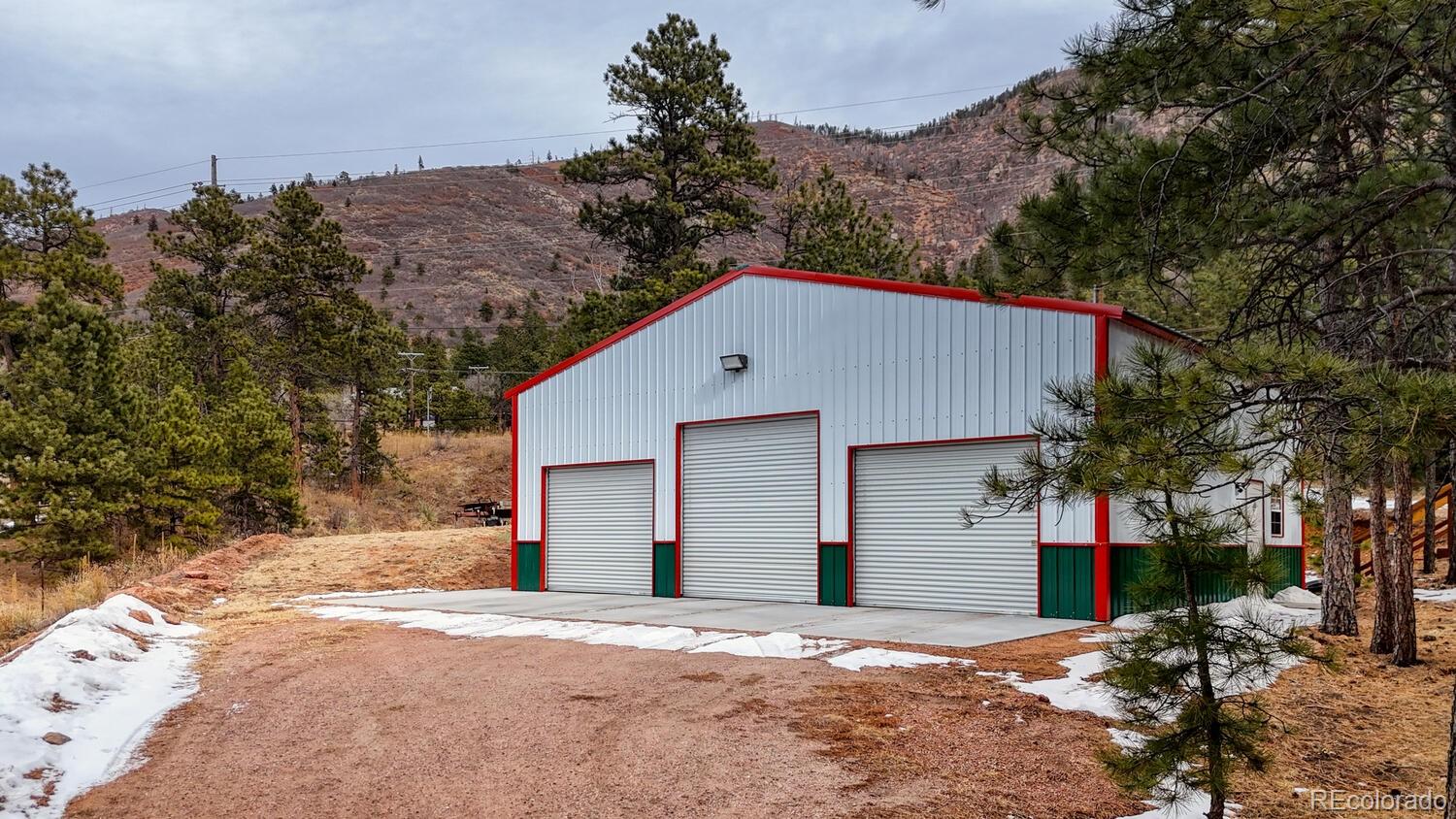 8225 W Us Highway 24 Cascade CO 80809