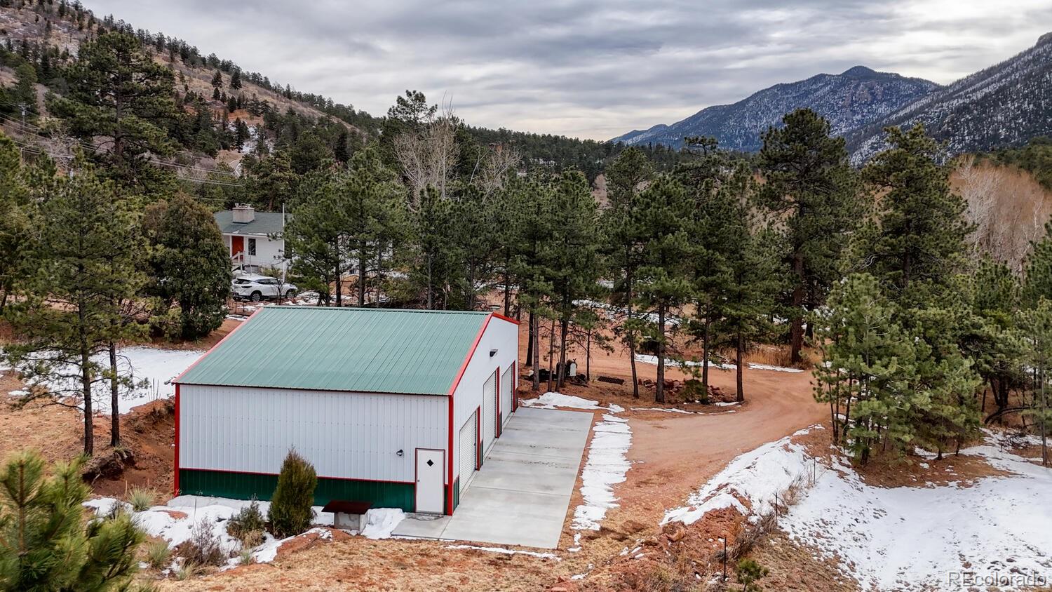 8225 W Us Highway 24 Cascade CO 80809