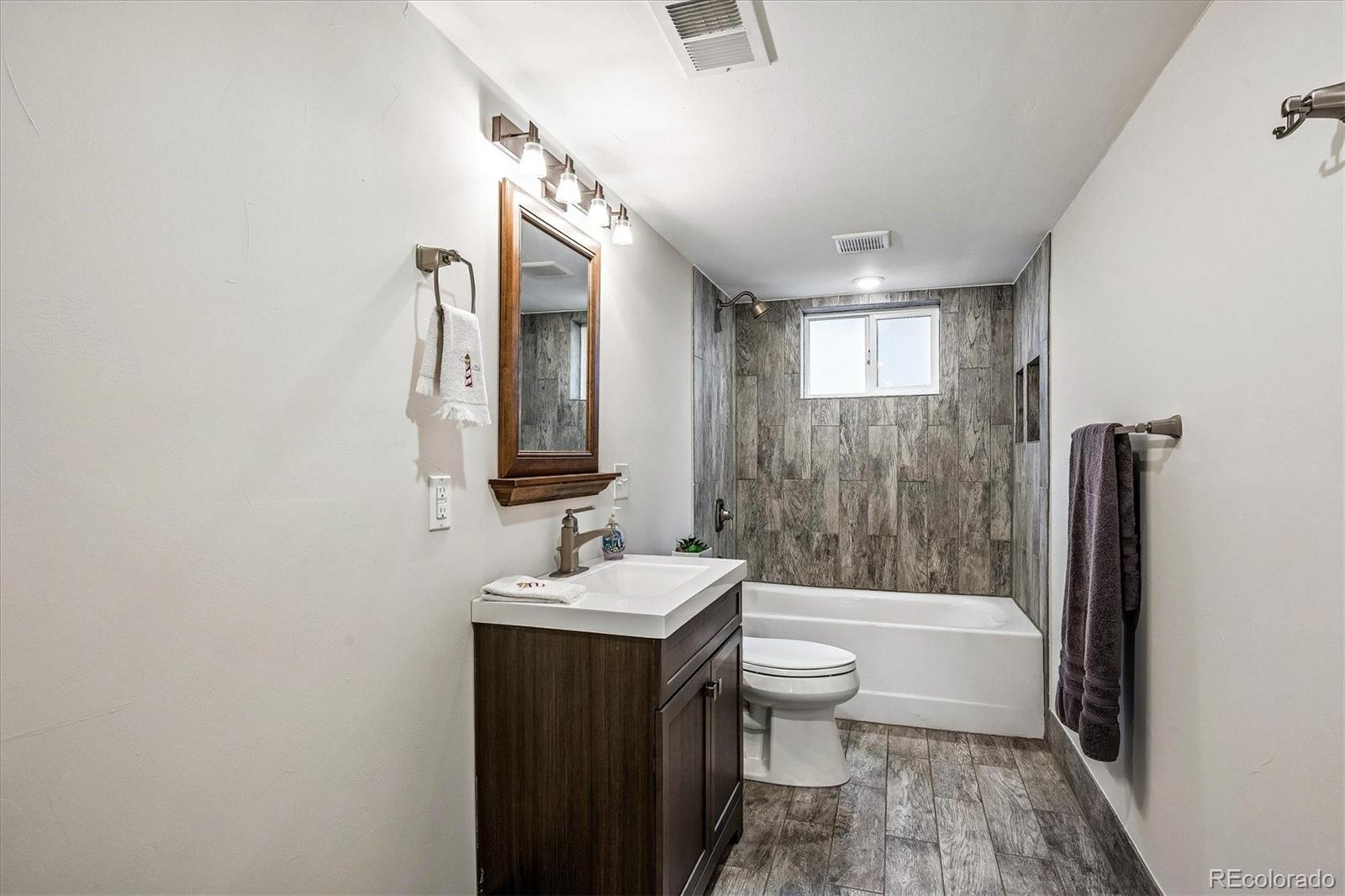 4035 S Logan Street Englewood CO 80113