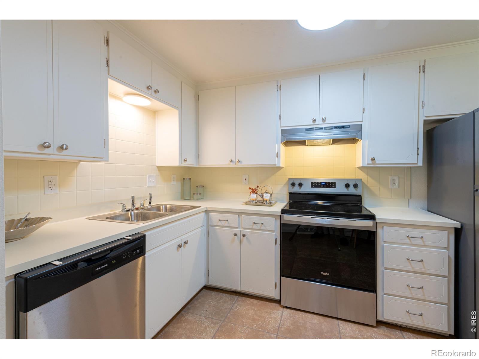14 S Gay Drive Longmont CO 80501