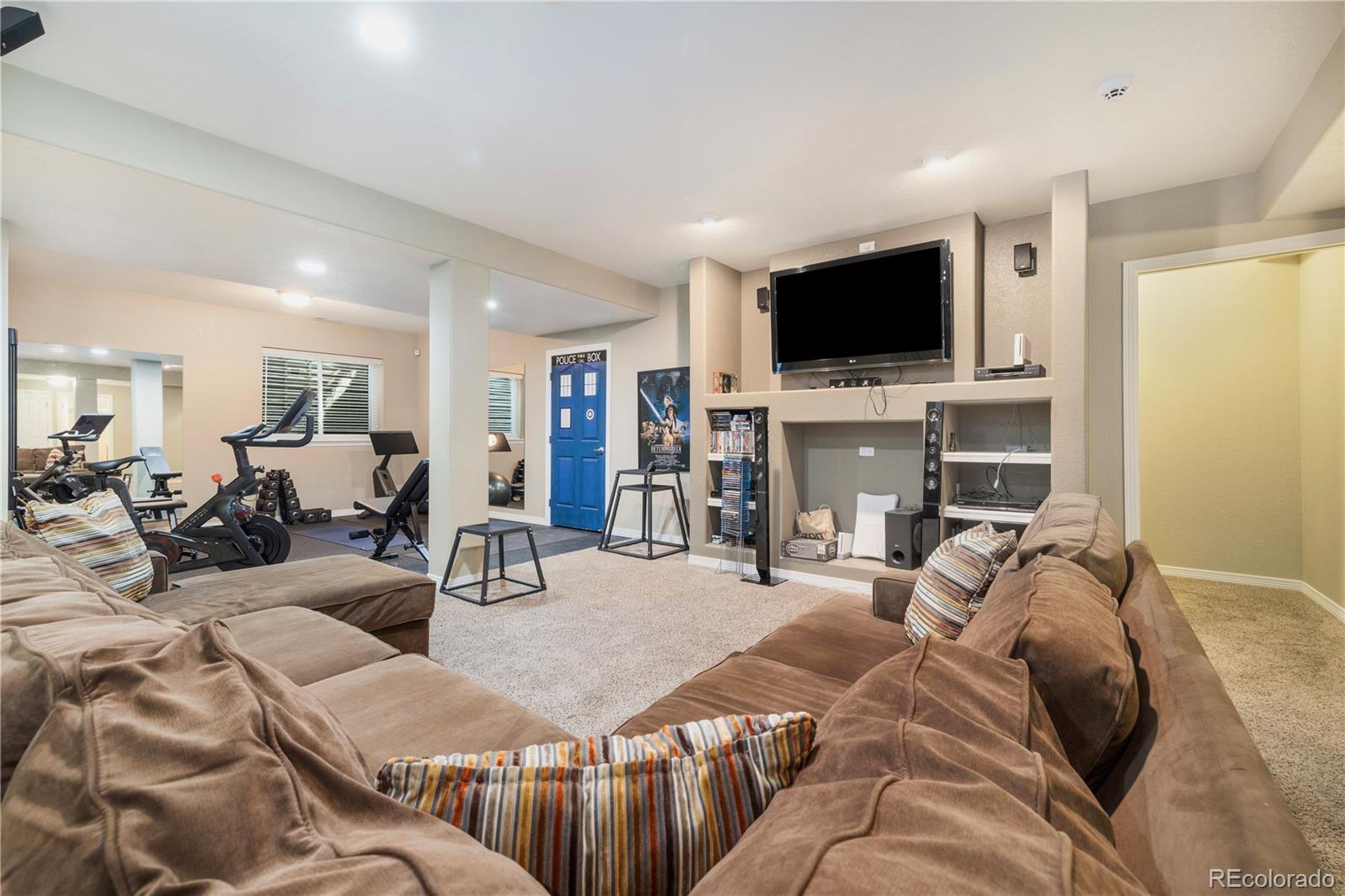9884 Telluride Street Commerce City CO 80022