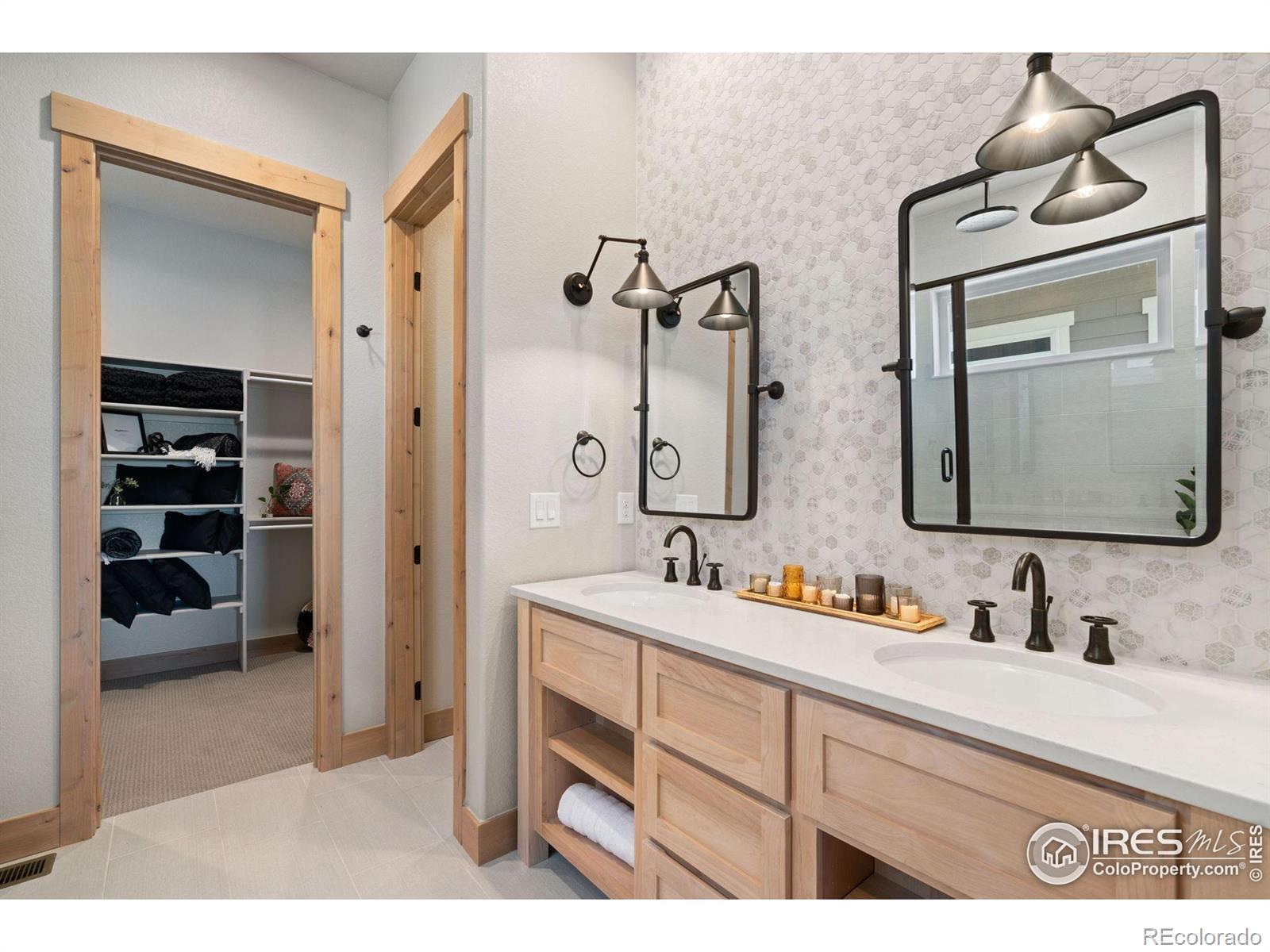 3661 N Buchanan Court Aurora CO 80019